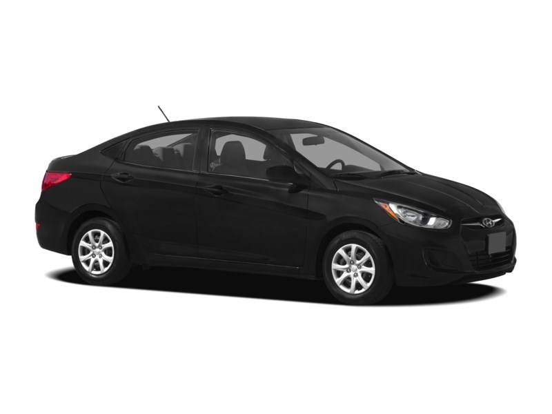 2012 Hyundai Accent 4dr Sdn Man GL Exterior Shot 9