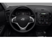 2012 Hyundai Elantra Touring 4dr Wgn Auto L Interior Shot 3
