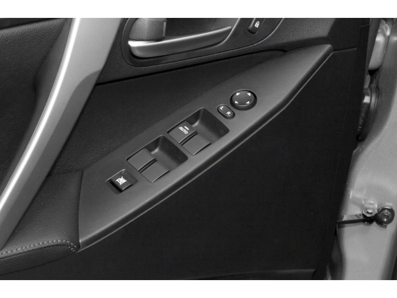 2012 Mazda Mazda3 Sport 4dr HB Sport Auto GS-SKY Exterior Shot 10