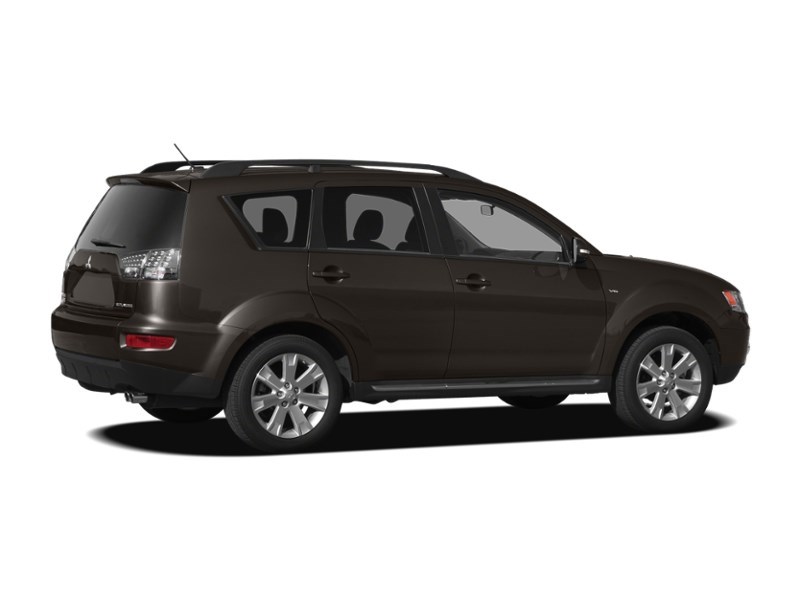 2012 Mitsubishi Outlander 4WD 4dr ES Exterior Shot 2
