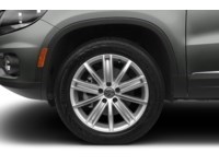 2017 Volkswagen Tiguan 2WD 4dr Trendline Exterior Shot 5