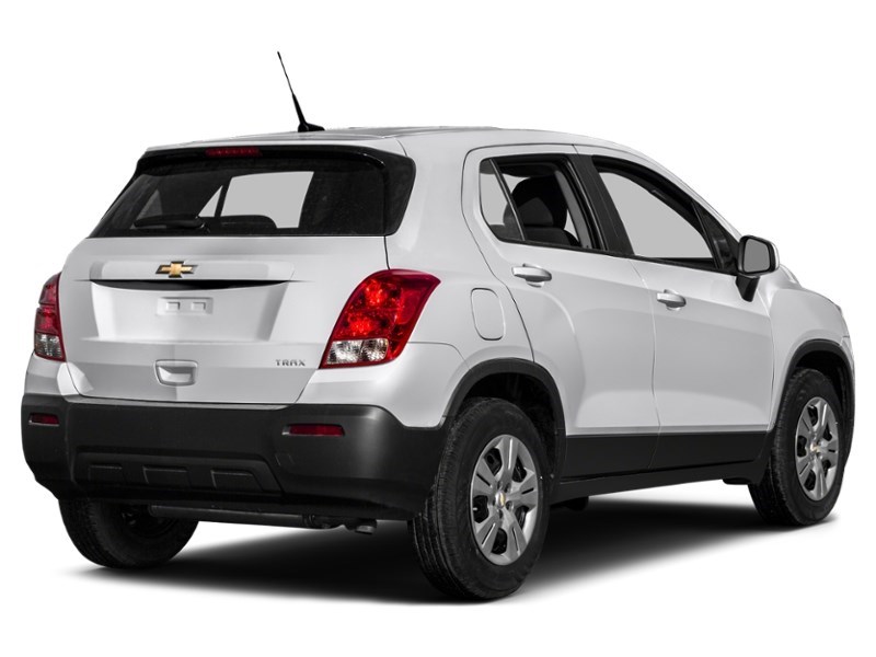2015 Chevrolet Trax FWD 4dr LS Exterior Shot 2