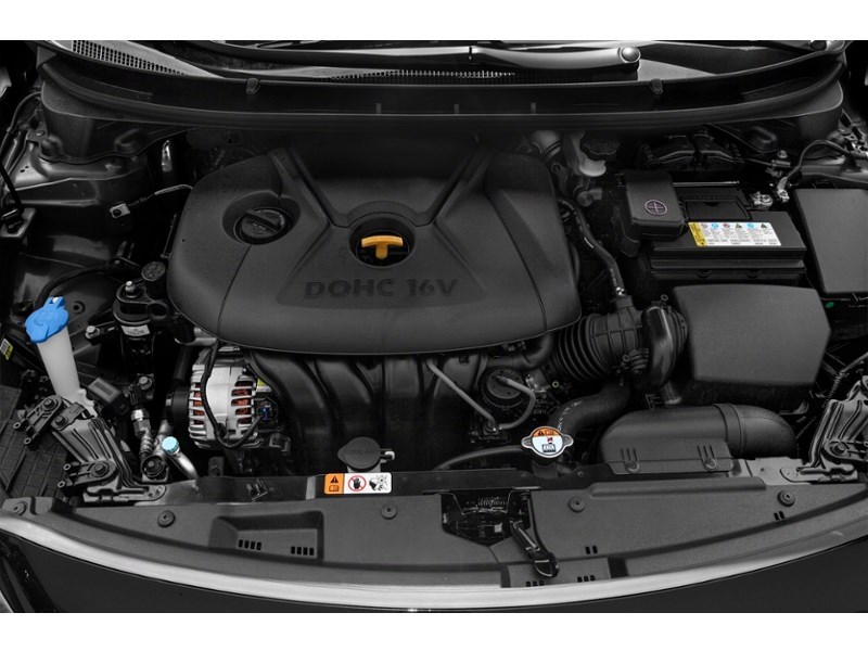 2015 Hyundai Elantra GT 5dr HB Auto GLS Exterior Shot 3