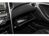 2013 Hyundai Elantra GT 5dr HB Man GL Interior Shot 4