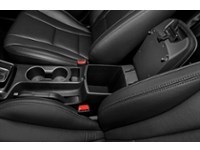 2013 Hyundai Elantra GT 5dr HB Man GL Interior Shot 8