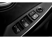 2013 Hyundai Elantra GT 5dr HB Auto GL Exterior Shot 11