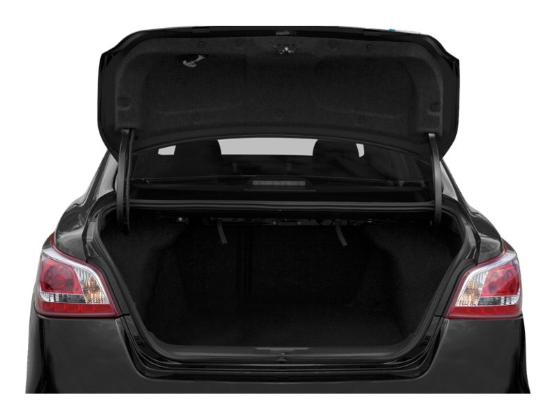 2015 Nissan Altima 4dr Sdn I4 CVT 2.5 Exterior Shot 4