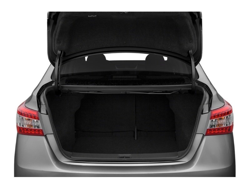 2013 Nissan Sentra 4dr Sdn CVT S Exterior Shot 4