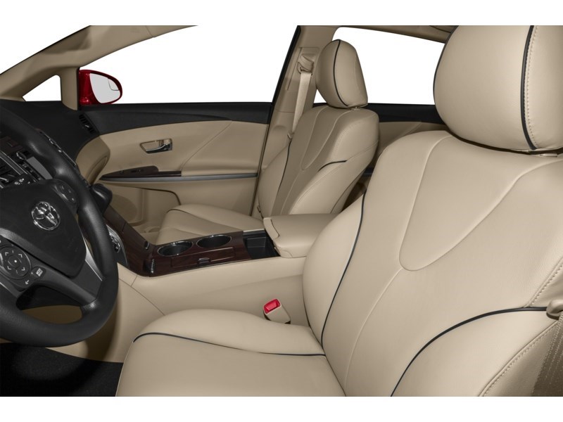 2016 Toyota Venza Base Interior Shot 5