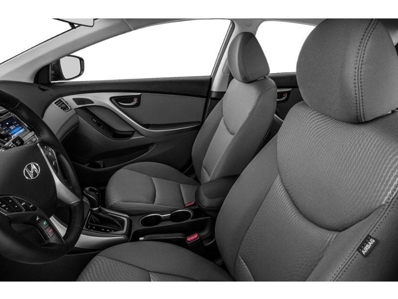 2014 Hyundai Elantra 4dr Sdn Auto Limited w/Navi Interior Shot 5