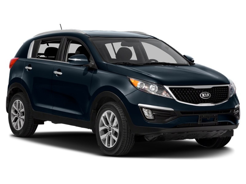 2016 Kia Sportage FWD 4dr Auto LX Exterior Shot 9