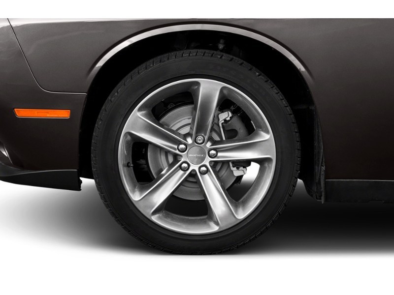 2017 Dodge Challenger 2dr Cpe SXT Plus Exterior Shot 5
