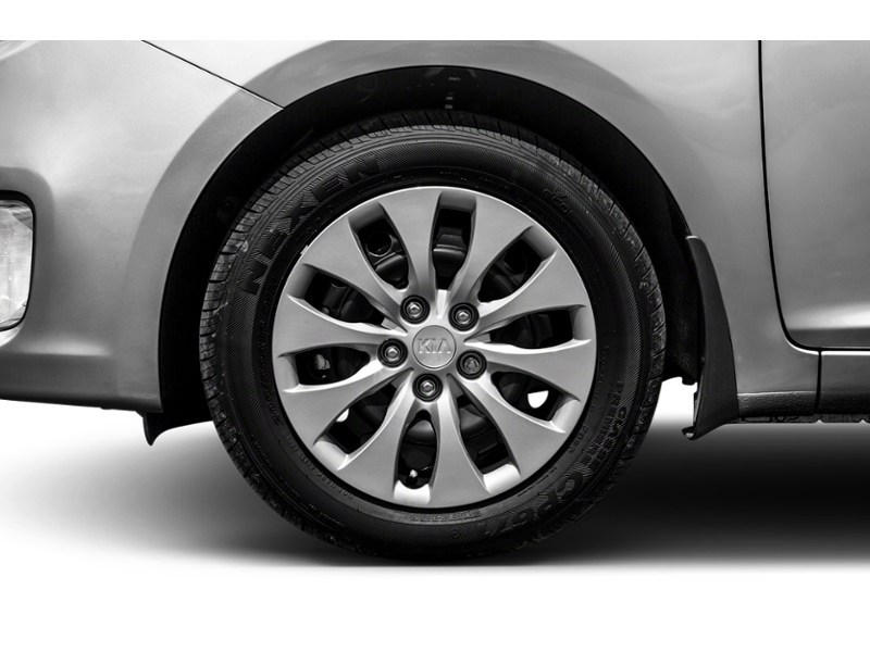 2016 Kia Rondo 4dr Wgn Auto LX Exterior Shot 5