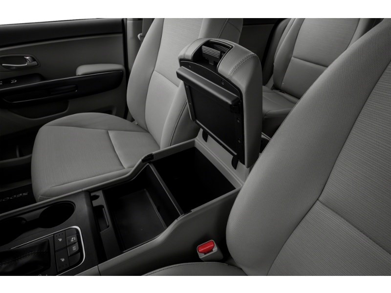 2017 Kia Sedona 4dr Wgn LX Interior Shot 8
