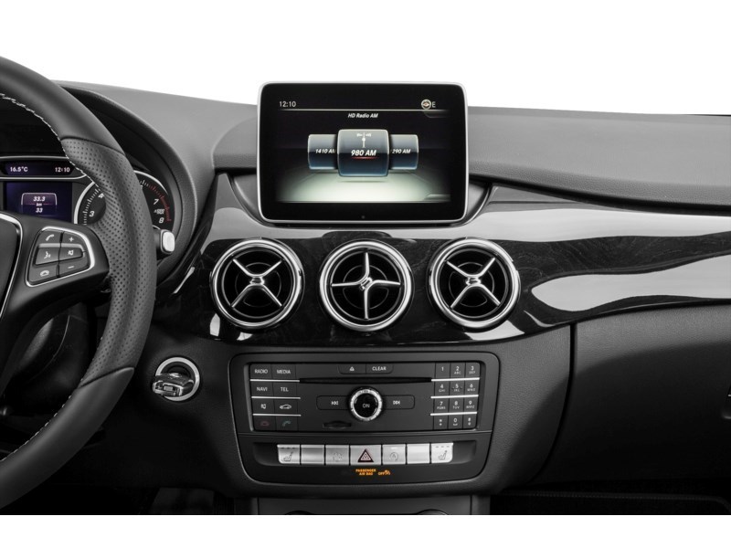 2015 Mercedes-Benz B-Class 4dr HB B 250 Sports Tourer 4MATIC Interior Shot 2