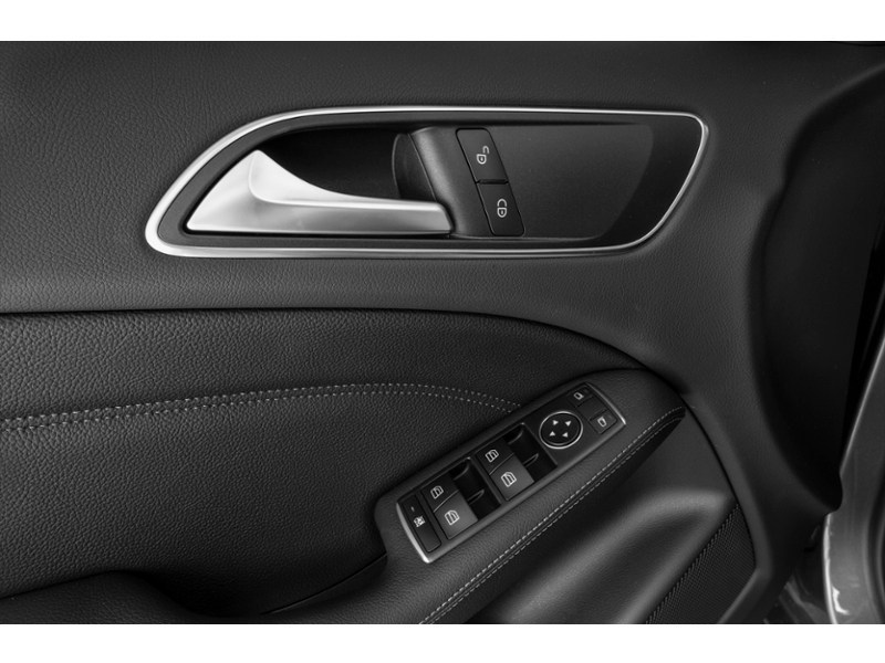 2015 Mercedes-Benz B-Class 4dr HB B 250 Sports Tourer 4MATIC Exterior Shot 14