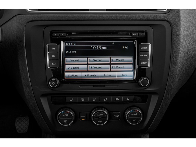 2017 Volkswagen Jetta 4dr 1.4 TSI Man Wolfsburg Edition Interior Shot 2