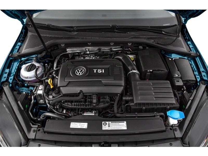 2016 Volkswagen Golf Sportwagon 4dr Man 1.8 TSI Trendline Exterior Shot 3