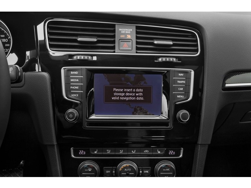 2016 Volkswagen Golf Sportwagon 4dr Man 1.8 TSI Trendline Interior Shot 9
