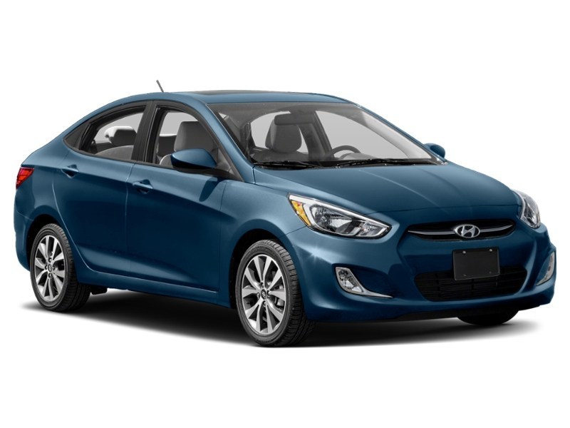 2017 Hyundai Accent 4dr Sdn Auto GLS Exterior Shot 9
