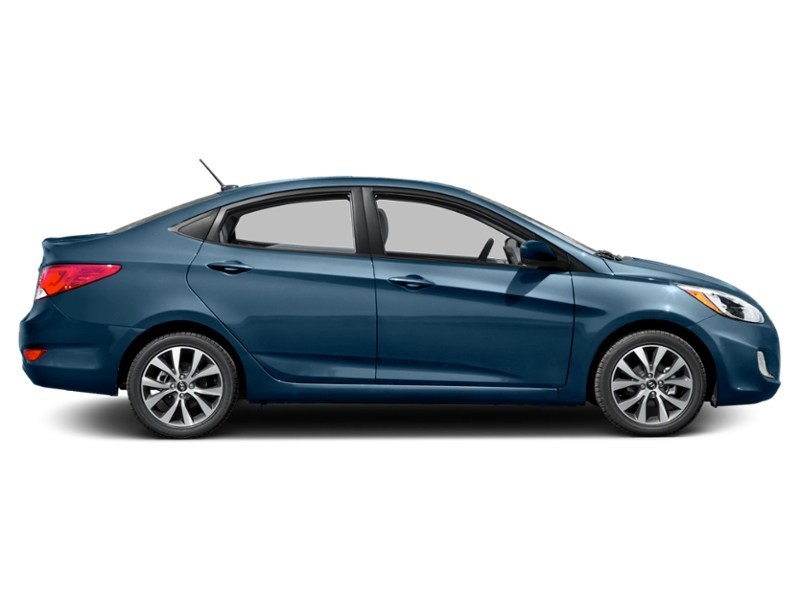 2017 Hyundai Accent 4dr Sdn Auto GLS Exterior Shot 11
