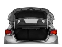 2015 Hyundai Elantra 4dr Sdn Man L Exterior Shot 4