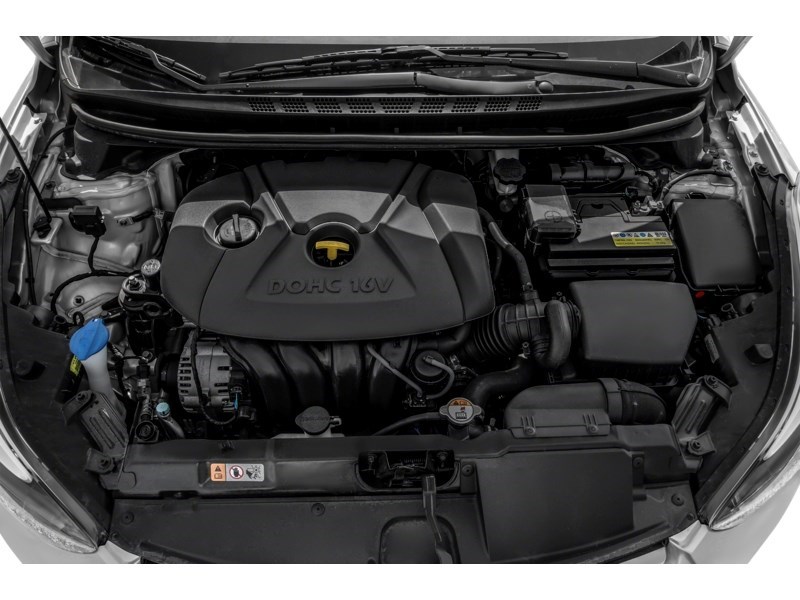 2015 Hyundai Elantra 4dr Sdn Man L Exterior Shot 3