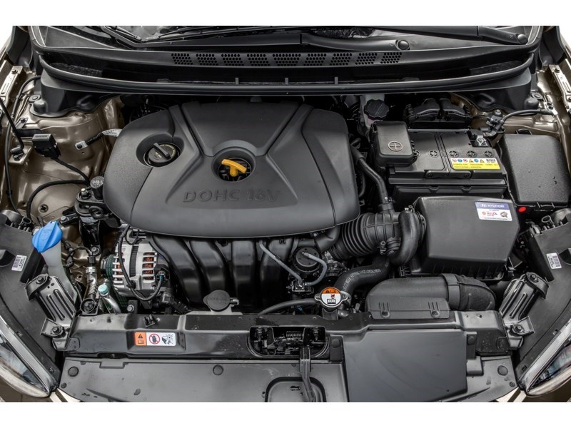 2016 Hyundai Elantra 4dr Sdn Auto Sport Appearance Exterior Shot 3