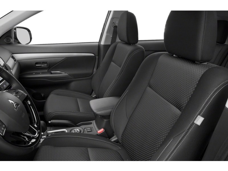 2017 Mitsubishi Outlander AWC 4dr ES Interior Shot 4