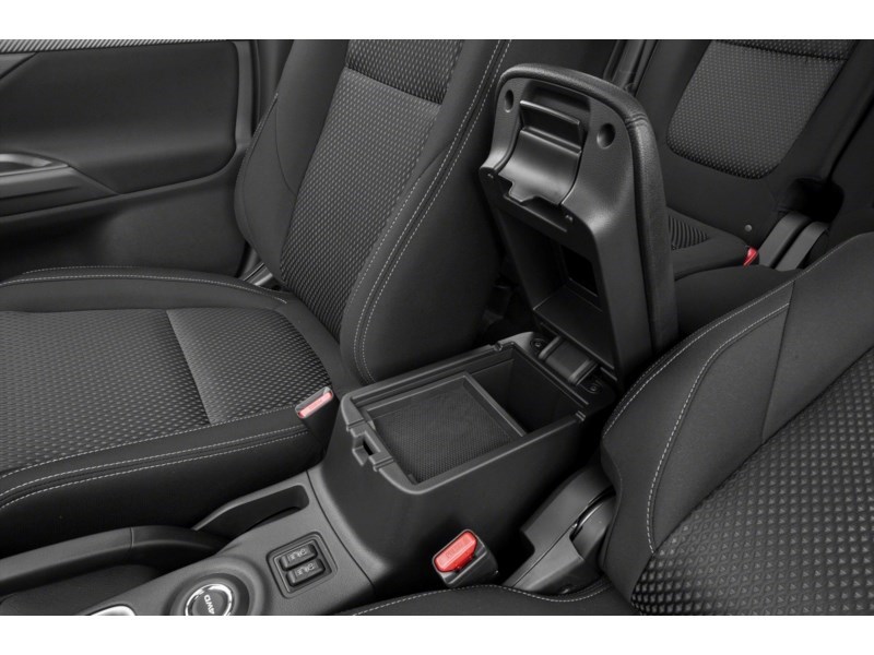 2018 Mitsubishi Outlander SE AWC Exterior Shot 12