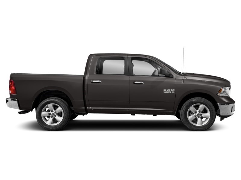 2017 RAM 1500 4WD Crew Cab 140.5" SLT Exterior Shot 11
