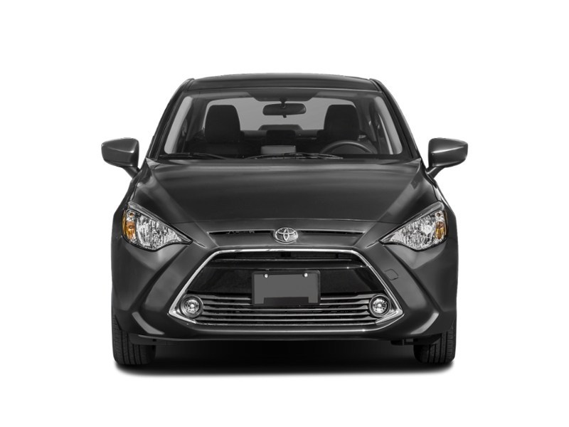 2017 Toyota Yaris 4dr Sdn Man Exterior Shot 6