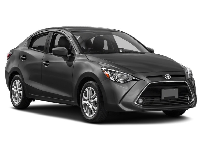 2017 Toyota Yaris 4dr Sdn Man Exterior Shot 9