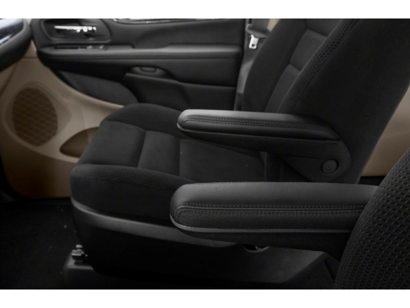 2020 Dodge Grand Caravan GT 2WD Interior Shot 7