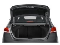 2017 Hyundai Elantra 4dr Sdn Auto GLS Exterior Shot 4