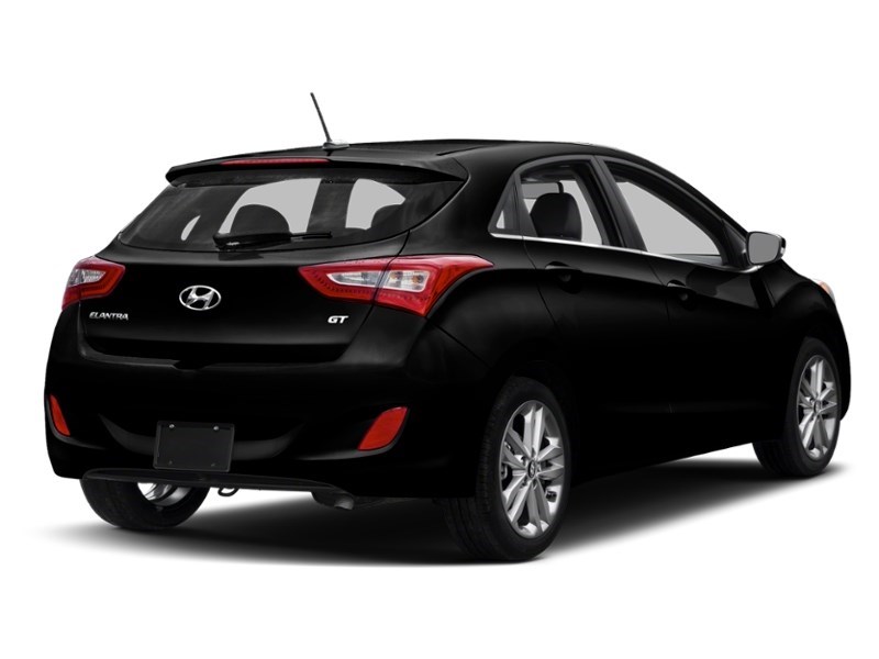 2017 Hyundai Elantra GT 5dr HB Auto Limited Exterior Shot 2