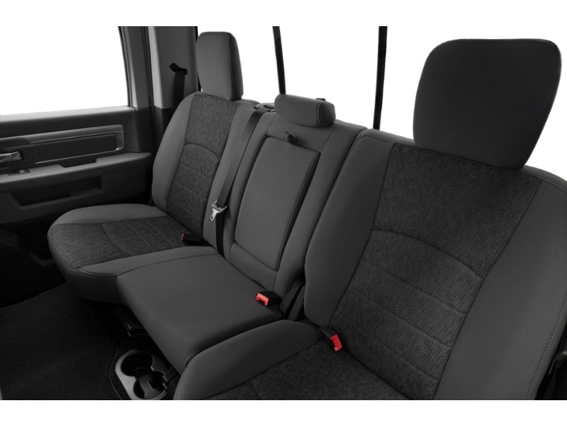 2016 RAM 3500 4WD Crew Cab 149" SLT Interior Shot 5