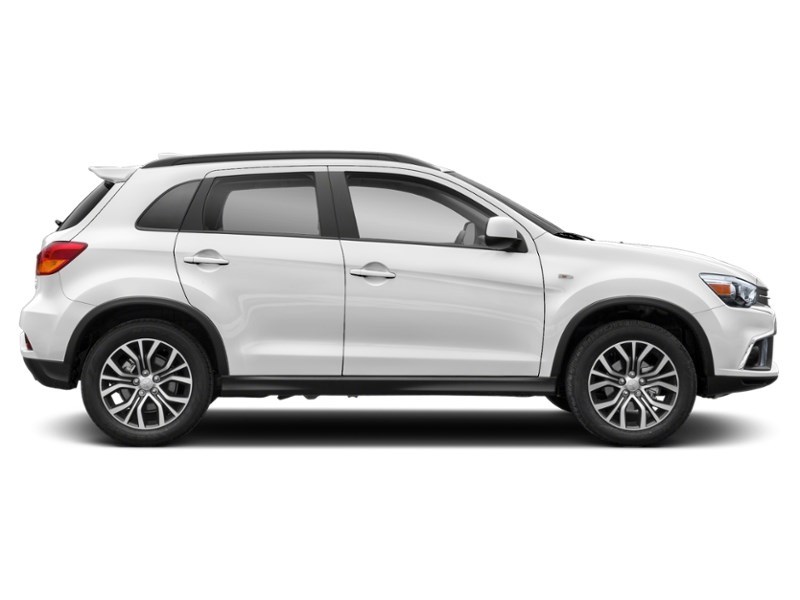 2018 Mitsubishi RVR ES FWD Exterior Shot 11