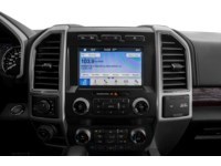2018 Ford F-150 LARIAT 4WD SuperCrew 5.5' Box Interior Shot 2