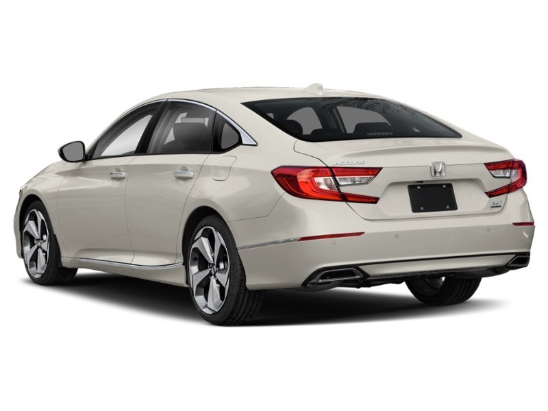 2019 Honda Accord Touring 2.0 Auto Exterior Shot 9