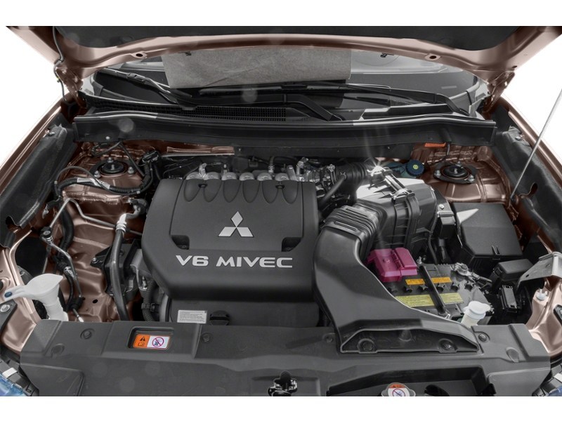 2019 Mitsubishi Outlander GT S-AWC Exterior Shot 3