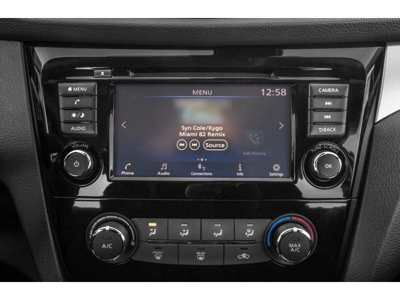 2021 Nissan Qashqai S (M6) Interior Shot 2