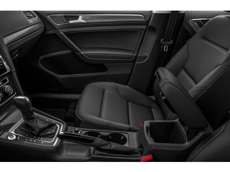 2021 Volkswagen Golf Highline 5-door Auto Interior Shot 7