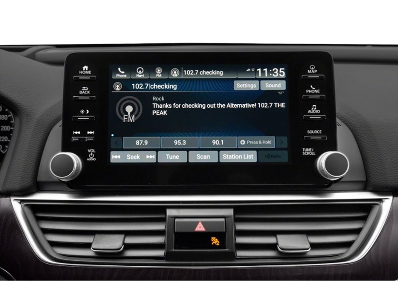 2021 Honda Accord Touring 2.0 Auto Interior Shot 2