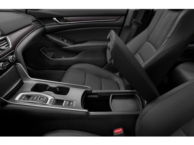 2021 Honda Accord Touring 2.0 Auto Interior Shot 7