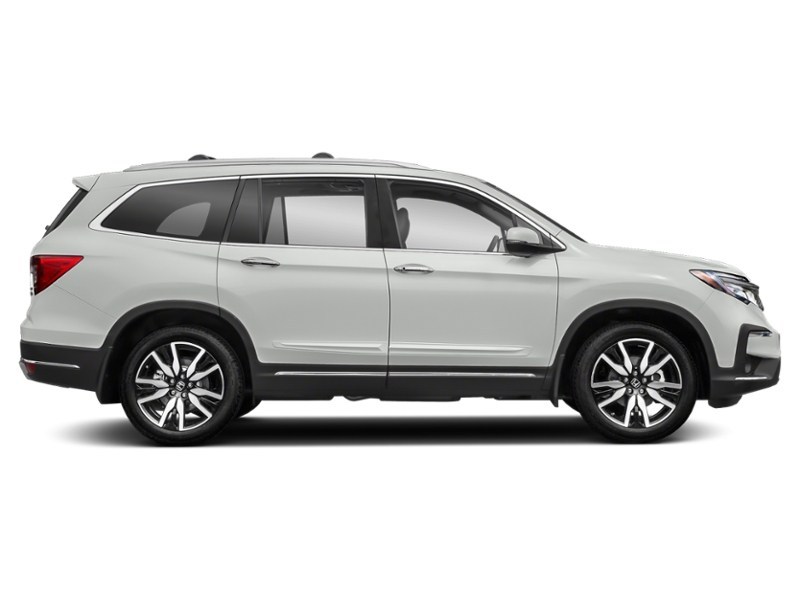2022 Honda Pilot Touring 8-Passenger AWD Exterior Shot 10