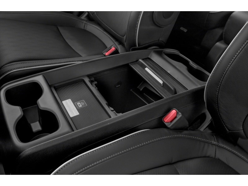 2023 Honda Odyssey Touring Auto Interior Shot 10