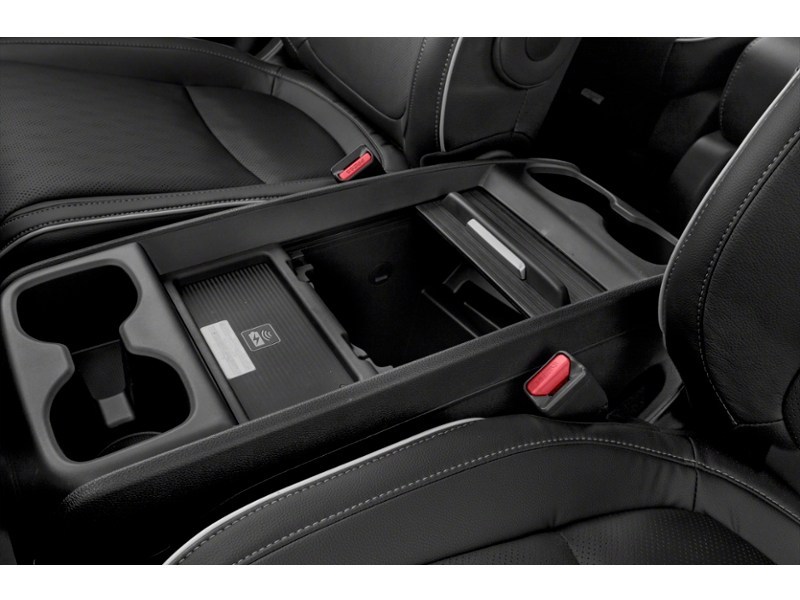 2024 Honda Odyssey Touring Auto Interior Shot 7