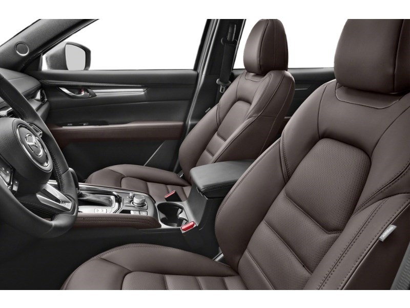 2022 Mazda CX-5 Signature AWD Interior Shot 4
