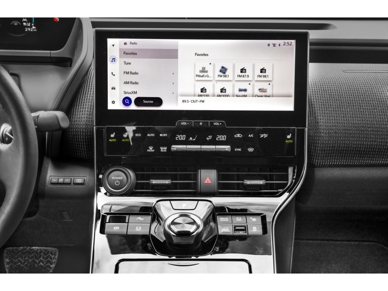 2024 Subaru Solterra AWD w/Luxury Package Interior Shot 2